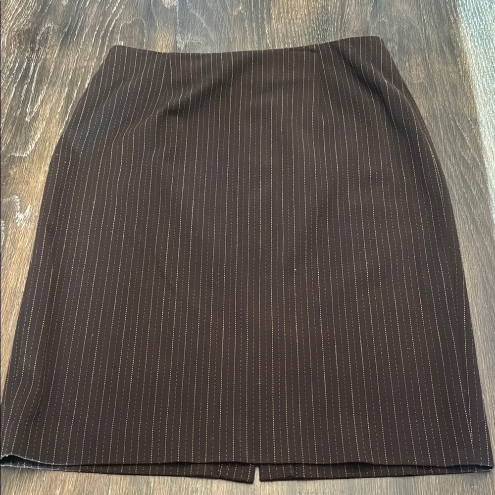 🟠 Grace Elements Chic Brown Pinstripe Skirt size 8